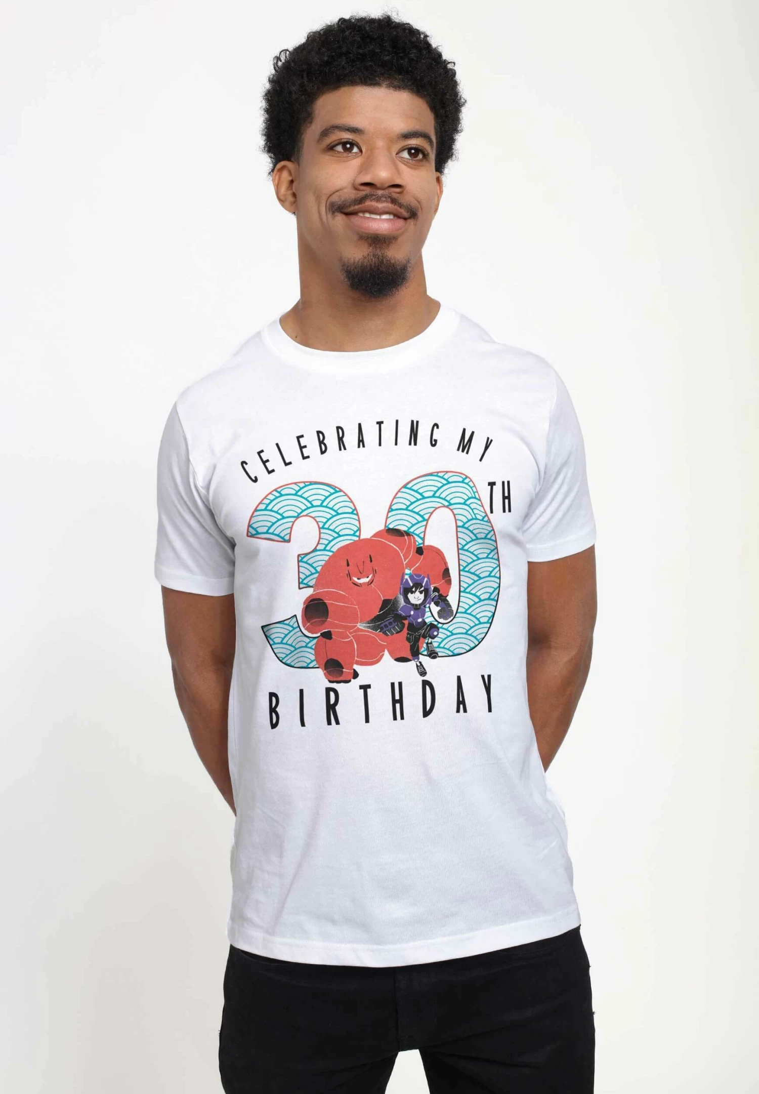 Disney Big Hero 6 Movie Baymax 30 Years Unisex - T-Shirt Print - White 4 Disney Big Hero 6 Movie Baymax 30 Years Unisex - T-Shirt Print - White - Afbeelding 4
