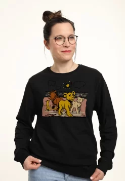 Disney The Lion King Live Action Group - Sweater - Black -Disney 226923916c9c4585a83e66f0e94501ec scaled